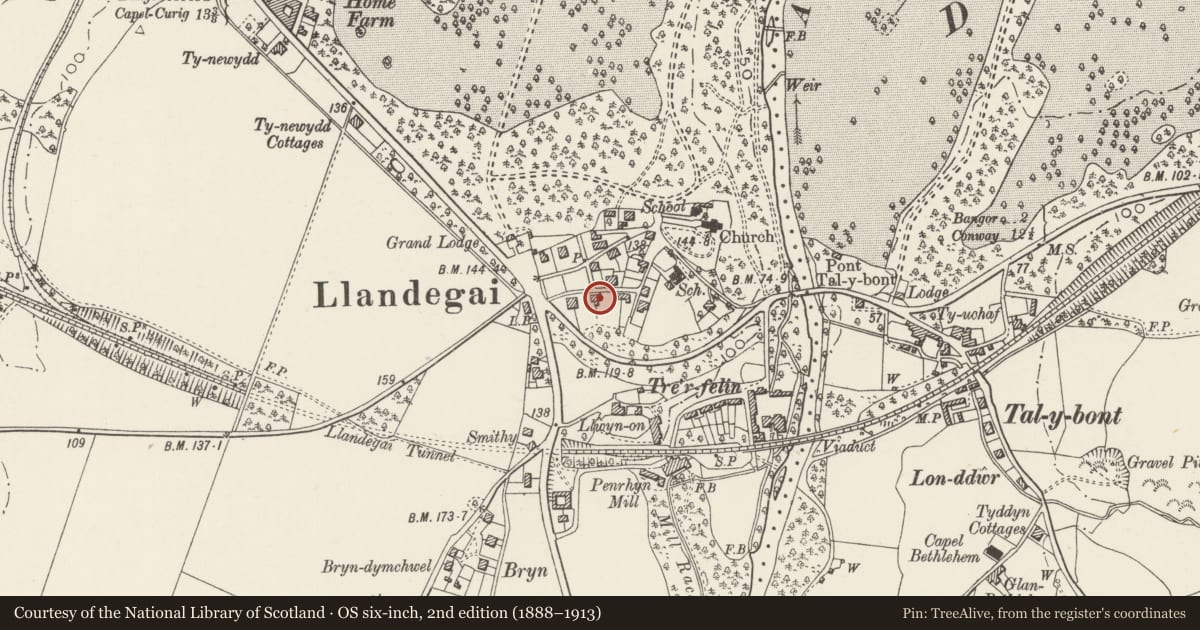 Ordnance Survey six-inch map, 2nd edition (1888–1913) covering the location of Arfon Cottage, Llandygai, Gwynedd, with a pin at the register's coordinates