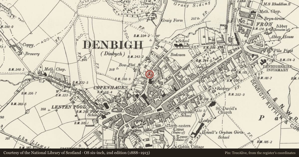 Ordnance Survey six-inch map, 2nd edition (1888–1913) covering the location of 21 Beacon's Hill, Denbigh, Denbighshire, with a pin at the register's coordinates