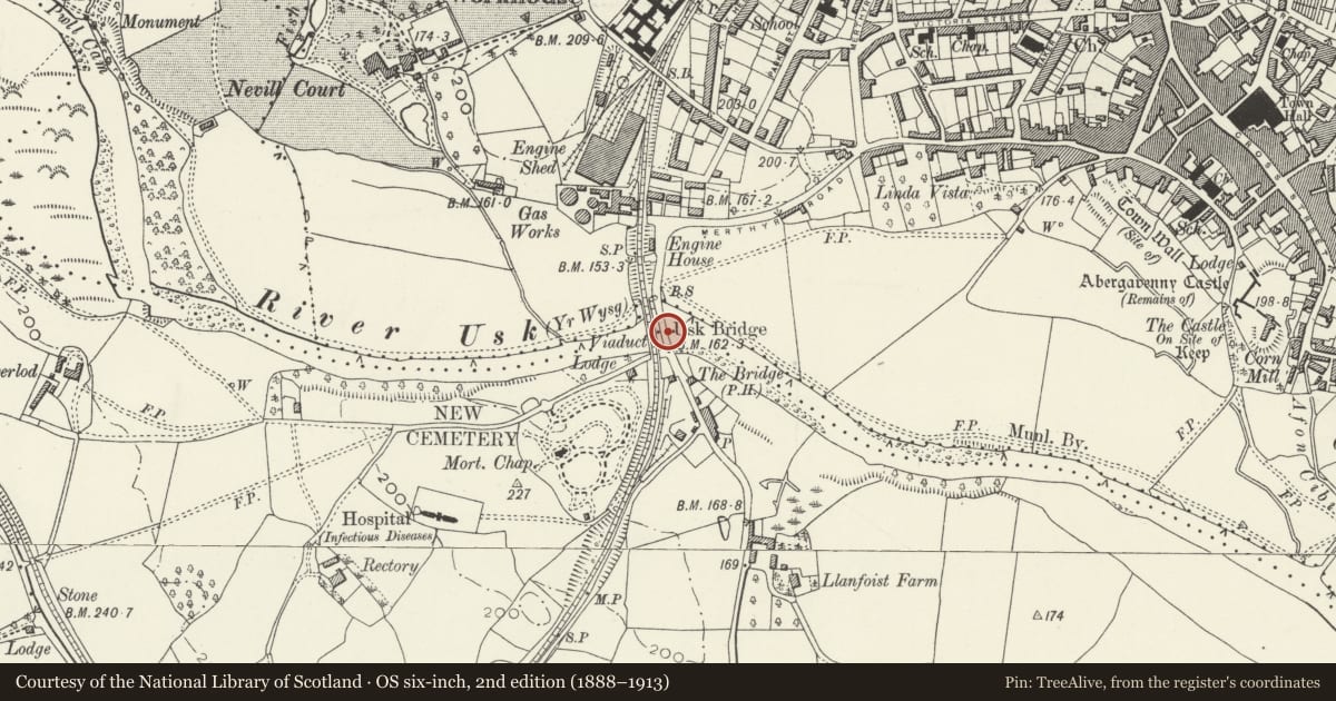 Ordnance Survey six-inch map, 2nd edition (1888–1913) covering the location of Usk Bridge (aka Abergavenny Bridge) (partly in Abergavenny community), Llanfoist Fawr, Monmouthshire, with a pin at the register's coordinates