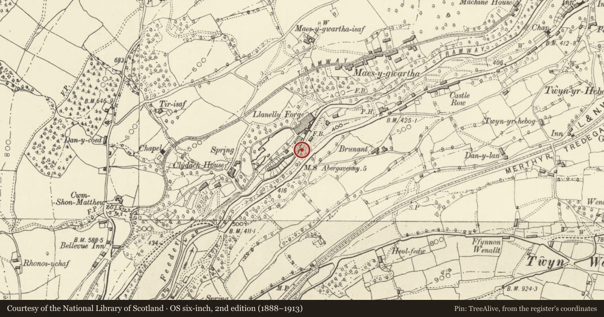 Ordnance Survey six-inch map, 2nd edition (1888–1913) covering the location of Tramroad Bridge near Forge House, Llanelly, Monmouthshire, with a pin at the register's coordinates