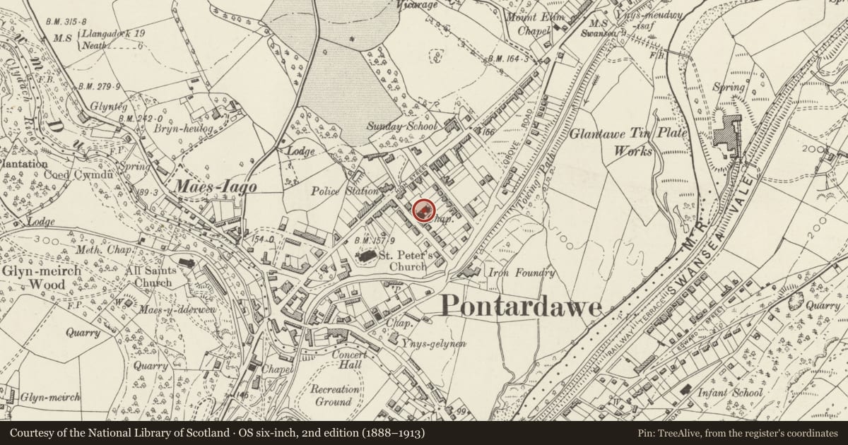 Ordnance Survey six-inch map, 2nd edition (1888–1913) covering the location of Tabernacle Congregational Chapel, including forecourt gates and wall, and attached vestries, Pontardawe, Neath Port Talbot, with a pin at the register's coordinates