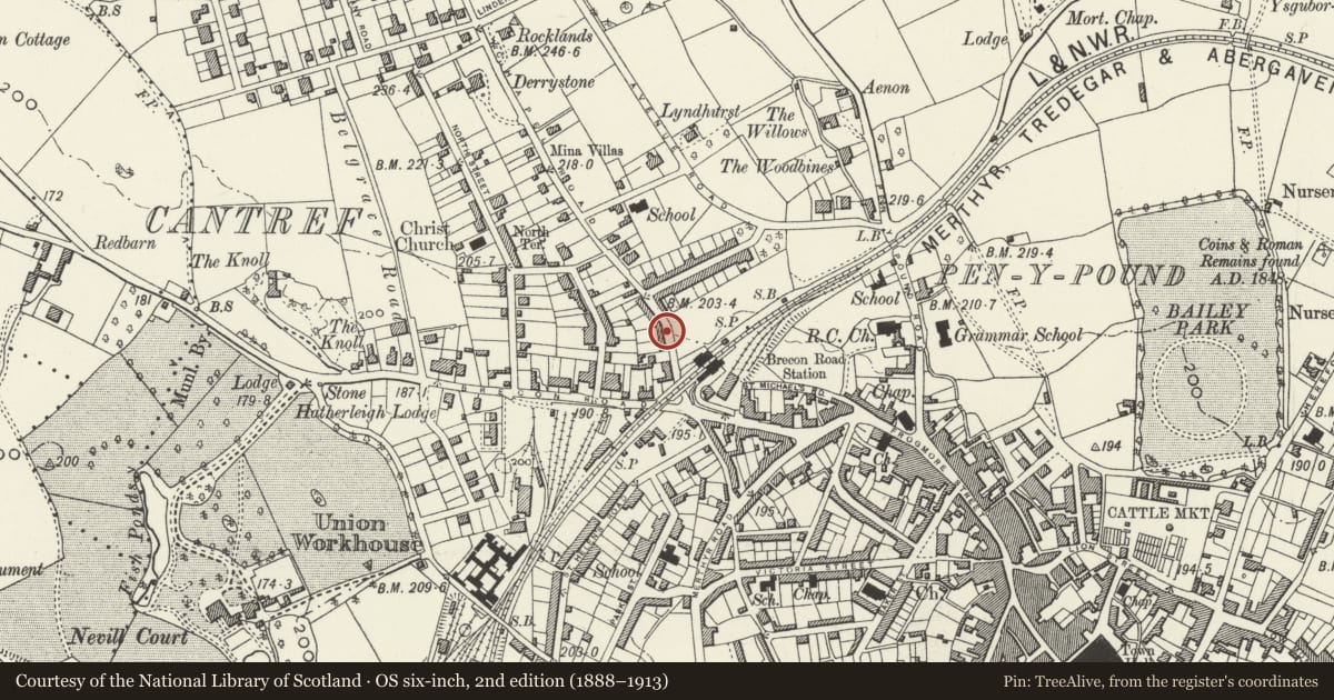 Ordnance Survey six-inch map, 2nd edition (1888–1913) covering the location of House, including attached railings, Abergavenny, Monmouthshire, with a pin at the register's coordinates