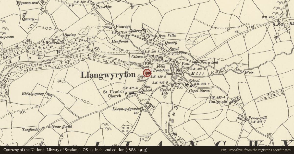 Ordnance Survey six-inch map, 2nd edition (1888–1913) covering the location of Capel Tabor including attached vestry to right and gates and railings, Llangwyryfon, Ceredigion, with a pin at the register's coordinates