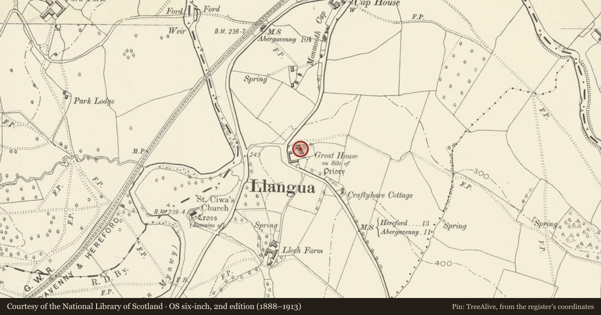 Ordnance Survey six-inch map, 2nd edition (1888–1913) covering the location of Cider House and Cowhouse at The Great House, Grosmont, Monmouthshire, with a pin at the register's coordinates