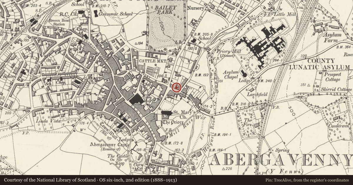 Ordnance Survey six-inch map, 2nd edition (1888–1913) covering the location of 2a Lower Monk Street, Abergavenny, Monmouthshire, with a pin at the register's coordinates
