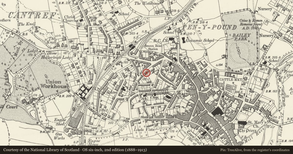 Ordnance Survey six-inch map, 2nd edition (1888–1913) covering the location of House, including forecourt walls and railings, Abergavenny, Monmouthshire, with a pin at the register's coordinates
