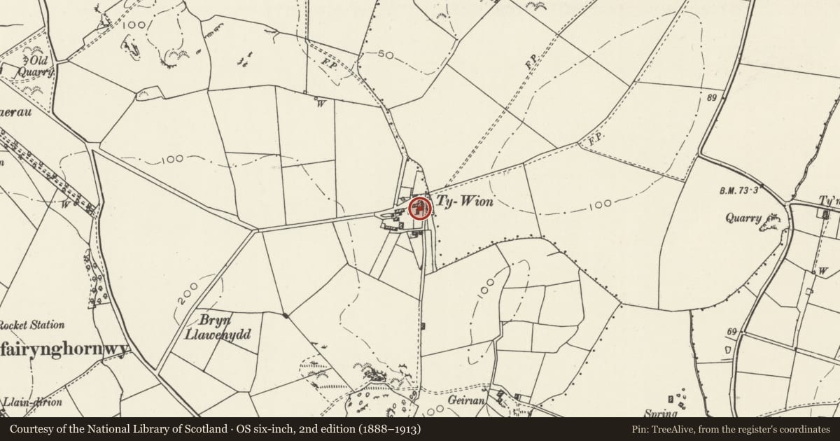 Ordnance Survey six-inch map, 2nd edition (1888–1913) covering the location of Ty Wian with attached servants quarters, Cylch-y-Garn, Isle of Anglesey, with a pin at the register's coordinates