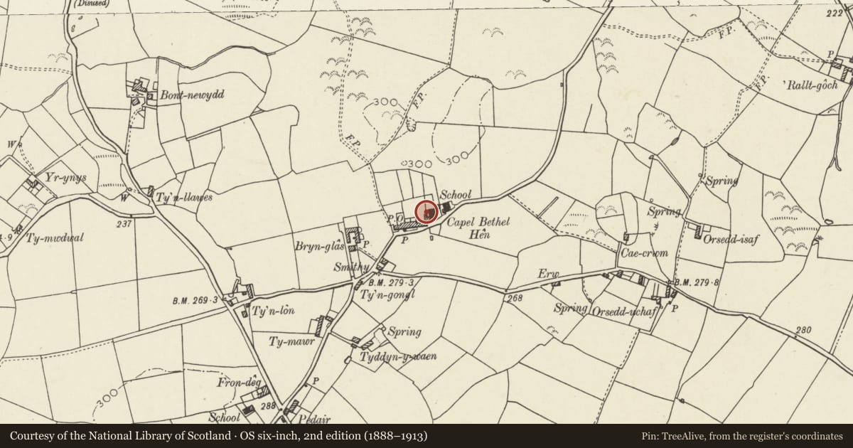 Ordnance Survey six-inch map, 2nd edition (1888–1913) covering the location of Bethel Hen Methodist Chapel, chapel house and schoolroom, Cylch-y-Garn, Isle of Anglesey, with a pin at the register's coordinates
