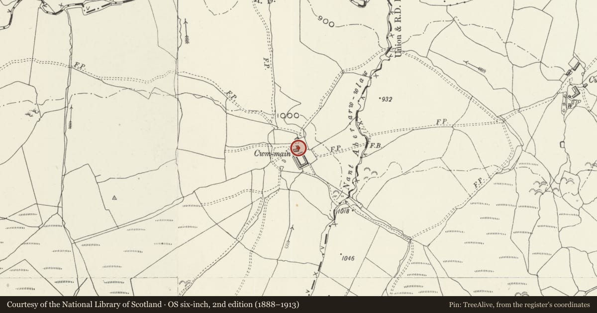 Ordnance Survey six-inch map, 2nd edition (1888–1913) covering the location of Cwm Main, Llandderfel, Gwynedd, with a pin at the register's coordinates