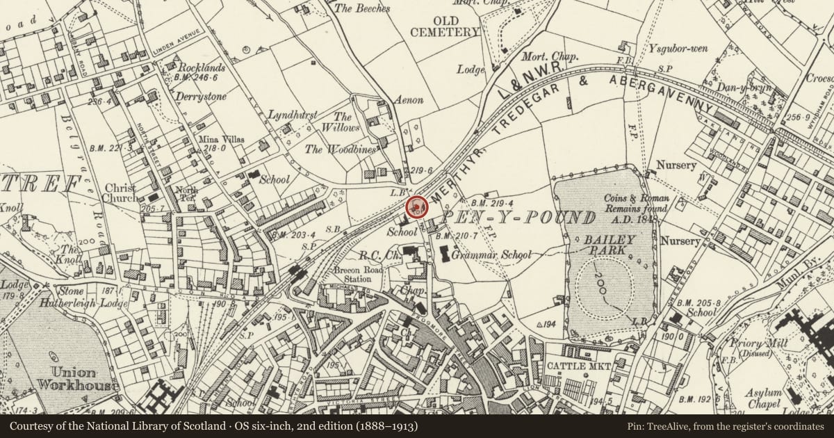 Ordnance Survey six-inch map, 2nd edition (1888–1913) covering the location of Toll Gate House, Abergavenny, Monmouthshire, with a pin at the register's coordinates