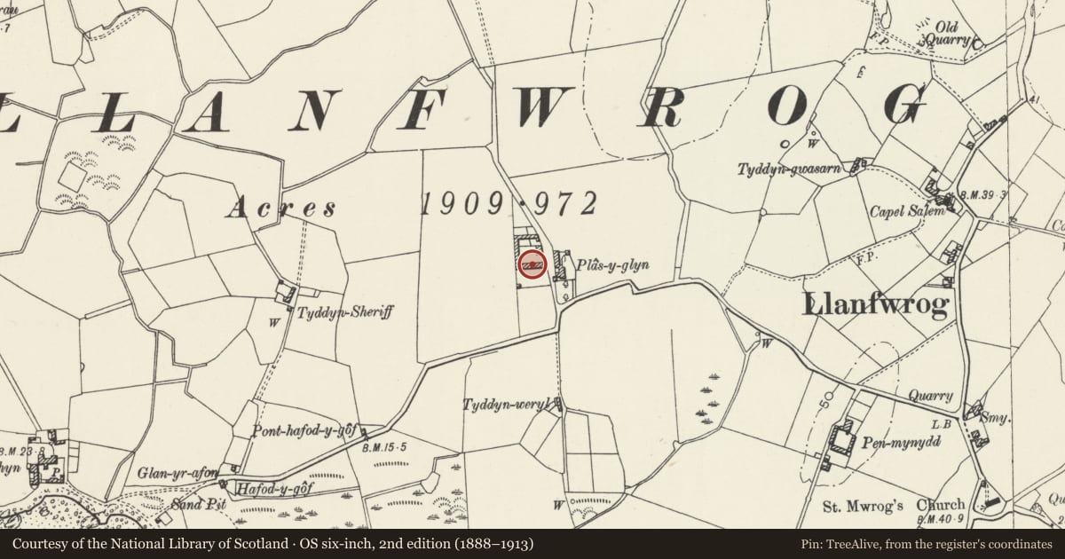 Ordnance Survey six-inch map, 2nd edition (1888–1913) covering the location of Corn barn and stable range, Plas y Glyn, Llanfaethlu, Isle of Anglesey, with a pin at the register's coordinates