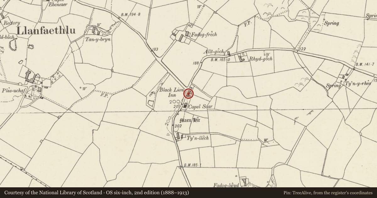 Ordnance Survey six-inch map, 2nd edition (1888–1913) covering the location of Siop Soar, Llanfaethlu, Isle of Anglesey, with a pin at the register's coordinates