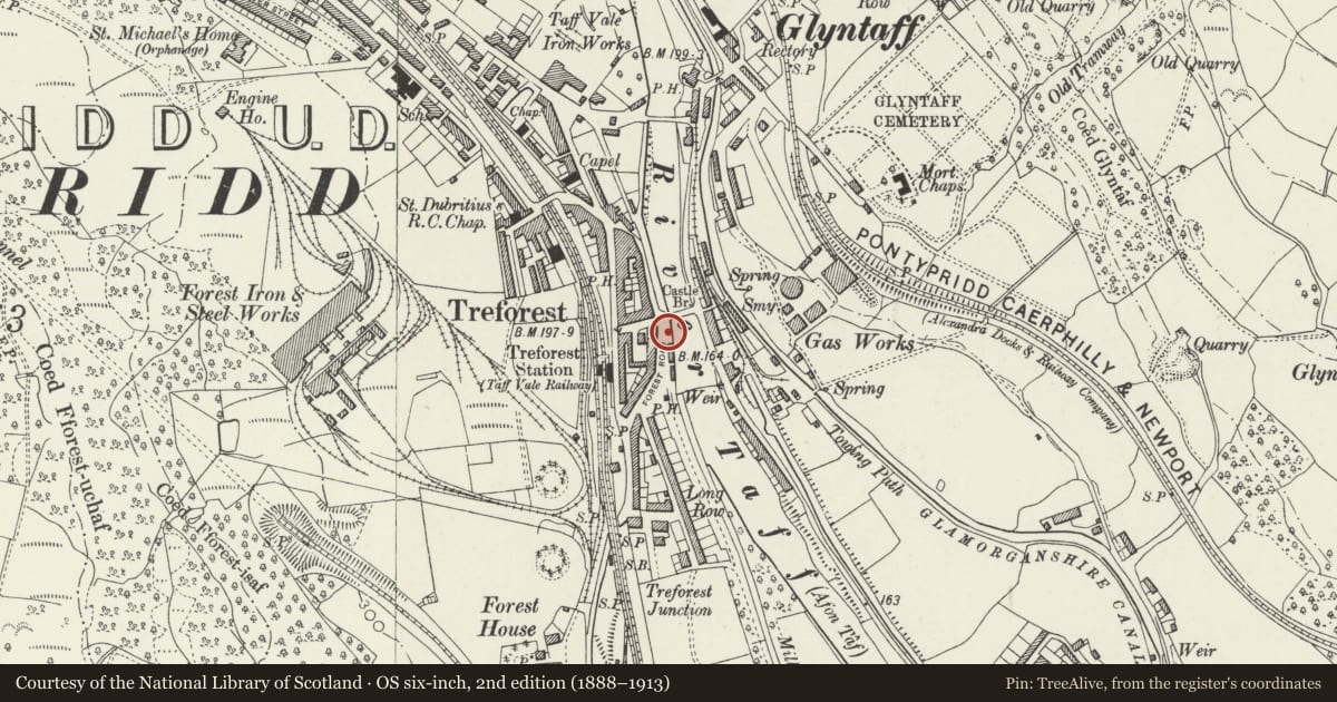 Ordnance Survey six-inch map, 2nd edition (1888–1913) covering the location of Crawshay Obelisk SW of Castle Bridge, Pontypridd, Rhondda Cynon Taff, with a pin at the register's coordinates