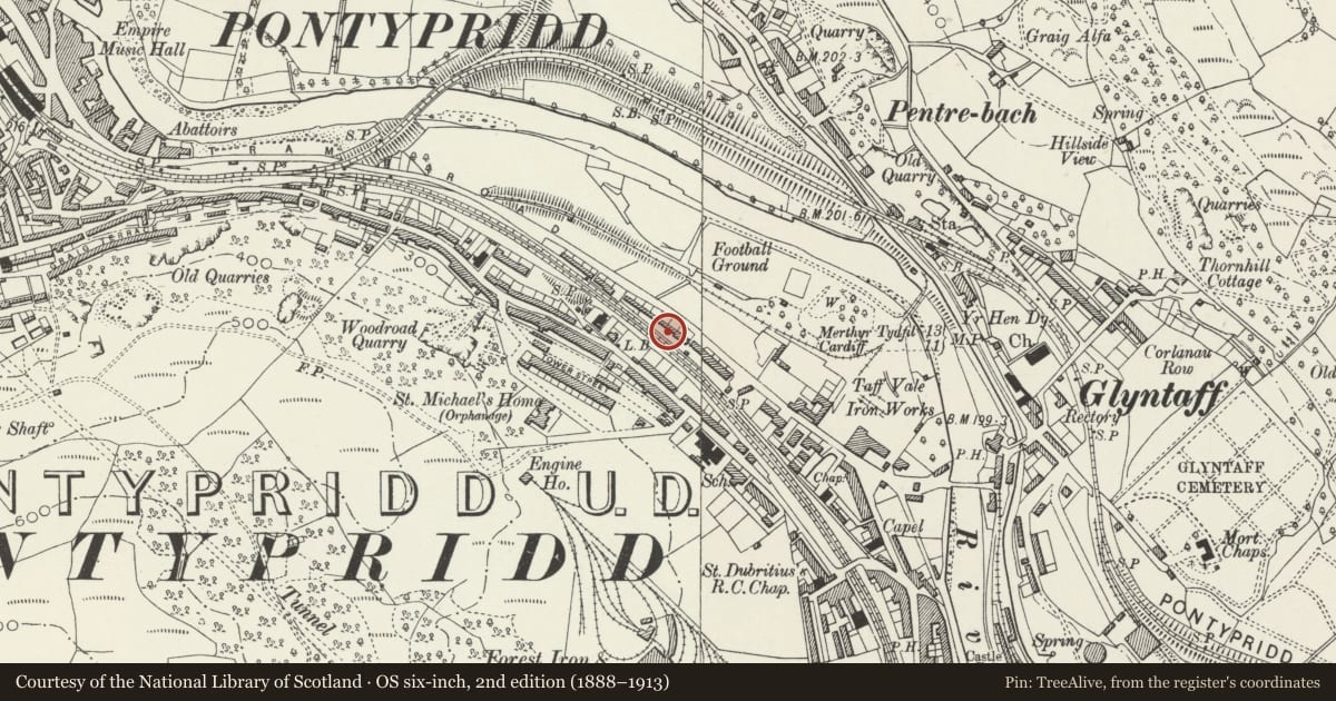 Ordnance Survey six-inch map, 2nd edition (1888–1913) covering the location of 166 Broadway, Pontypridd, Rhondda Cynon Taff, with a pin at the register's coordinates