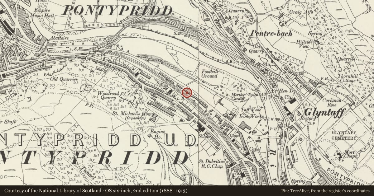 Ordnance Survey six-inch map, 2nd edition (1888–1913) covering the location of 168 Broadway, Pontypridd, Rhondda Cynon Taff, with a pin at the register's coordinates