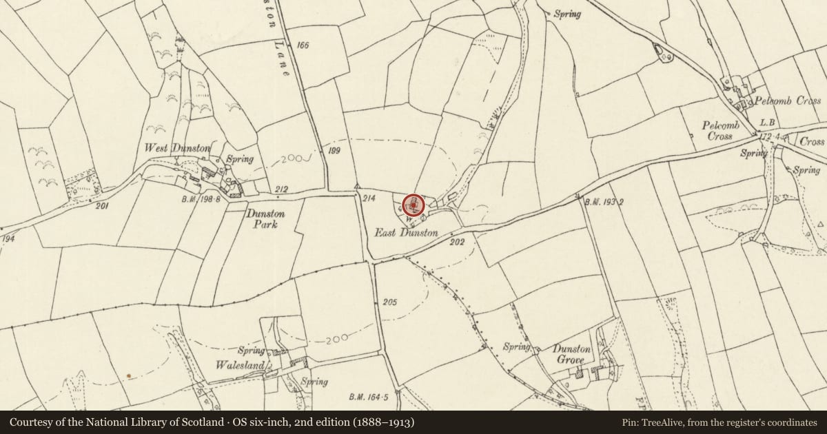 Ordnance Survey six-inch map, 2nd edition (1888–1913) covering the location of East Dunston, Camrose, Pembrokeshire, with a pin at the register's coordinates