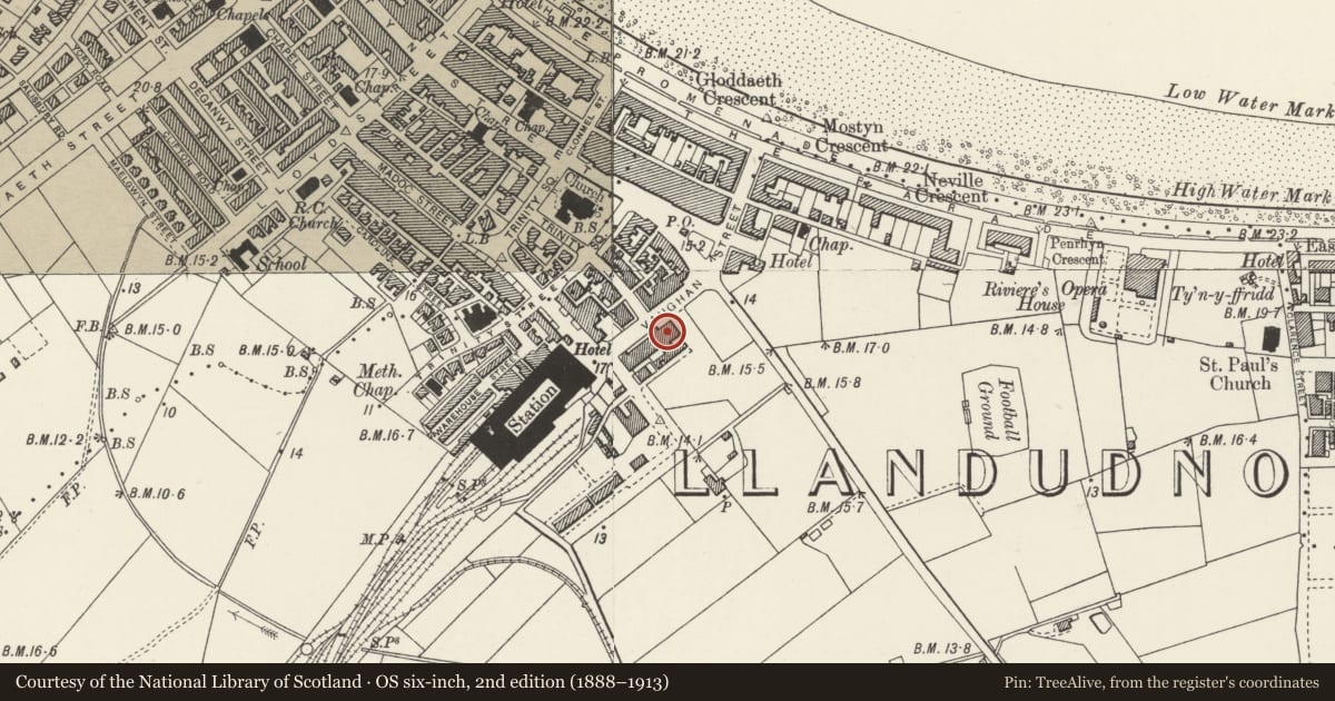 Ordnance Survey six-inch map, 2nd edition (1888–1913) covering the location of 8 Vaughan Street, Llandudno, Conwy, with a pin at the register's coordinates