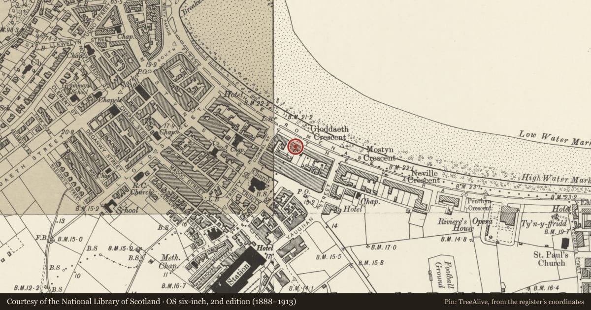 Ordnance Survey six-inch map, 2nd edition (1888–1913) covering the location of St Kilda Hotel, 7-9 Gloddaeth Crescent, Llandudno, Conwy, with a pin at the register's coordinates