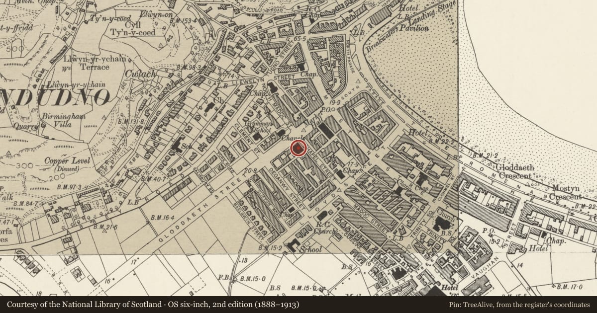 Ordnance Survey six-inch map, 2nd edition (1888–1913) covering the location of English Presbyterian Chapel, Llandudno, Conwy, with a pin at the register's coordinates