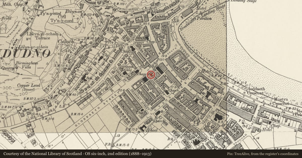 Ordnance Survey six-inch map, 2nd edition (1888–1913) covering the location of 19 Chapel Street, Llandudno, Conwy, with a pin at the register's coordinates