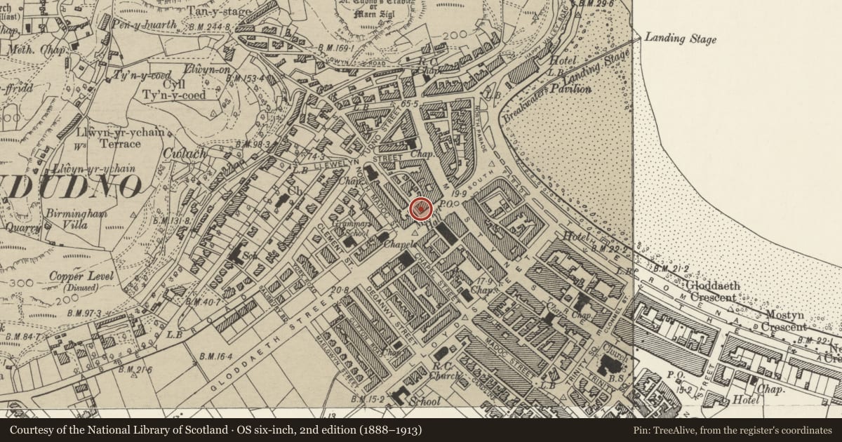 Ordnance Survey six-inch map, 2nd edition (1888–1913) covering the location of 1 Bodhyfryd Road, Llandudno, Conwy, with a pin at the register's coordinates
