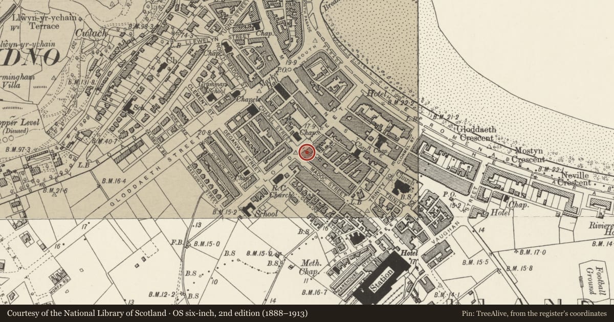 Ordnance Survey six-inch map, 2nd edition (1888–1913) covering the location of 23 Lloyd Street, Llandudno, Conwy, with a pin at the register's coordinates