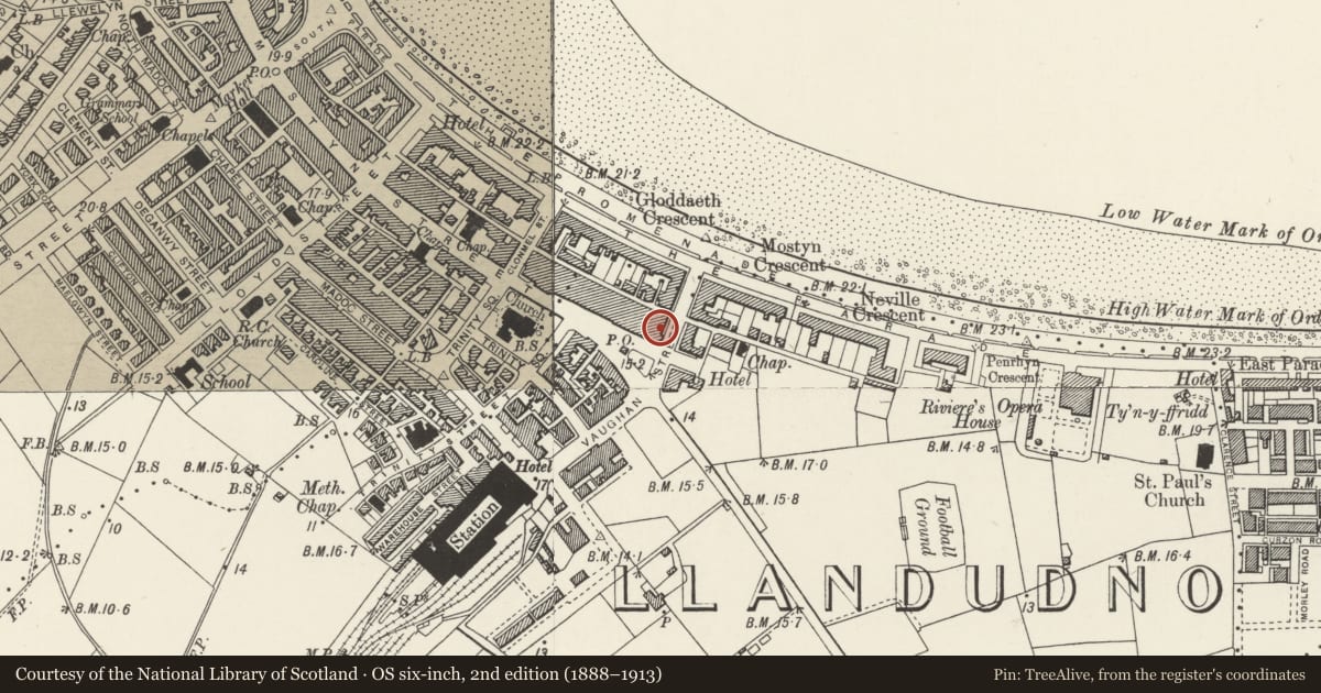 Ordnance Survey six-inch map, 2nd edition (1888–1913) covering the location of 25 Vaughan Street, Llandudno, Conwy, with a pin at the register's coordinates