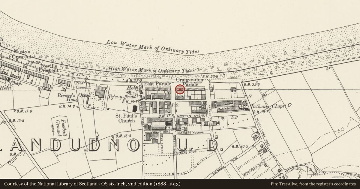 Ordnance Survey six-inch map, 2nd edition (1888–1913) covering the location of Fairhaven, No. 3 Graig-y-Don Parade, Llandudno, Conwy, with a pin at the register's coordinates
