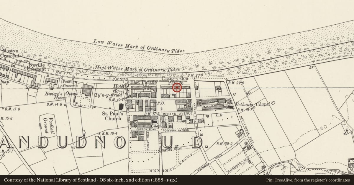 Ordnance Survey six-inch map, 2nd edition (1888–1913) covering the location of No. 10 Graig-y-Don Parade, Llandudno, Conwy, with a pin at the register's coordinates