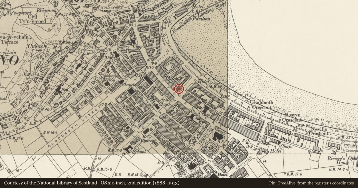 Ordnance Survey six-inch map, 2nd edition (1888–1913) covering the location of 6 St George's Place, Llandudno, Conwy, with a pin at the register's coordinates