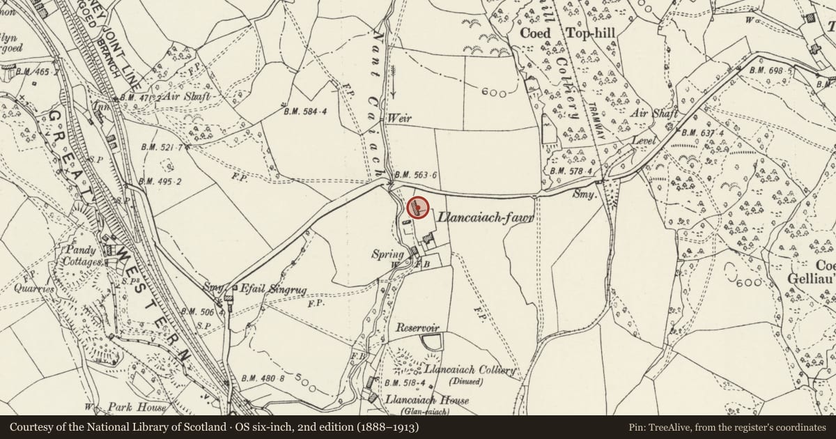 Ordnance Survey six-inch map, 2nd edition (1888–1913) covering the location of Barn adjacent to Llancaiach Fawr, Gelligaer, Caerphilly, with a pin at the register's coordinates