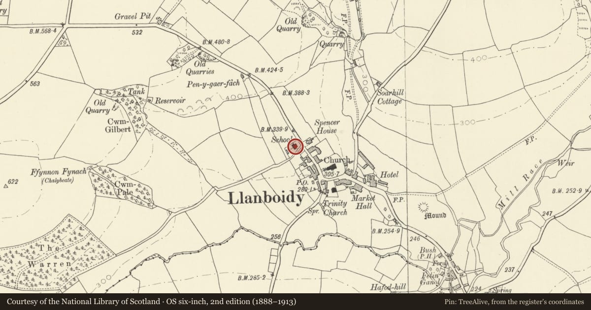 Ordnance Survey six-inch map, 2nd edition (1888–1913) covering the location of Ysgol Gynradd Llanboidy, Carmarthenshire, with a pin at the register's coordinates