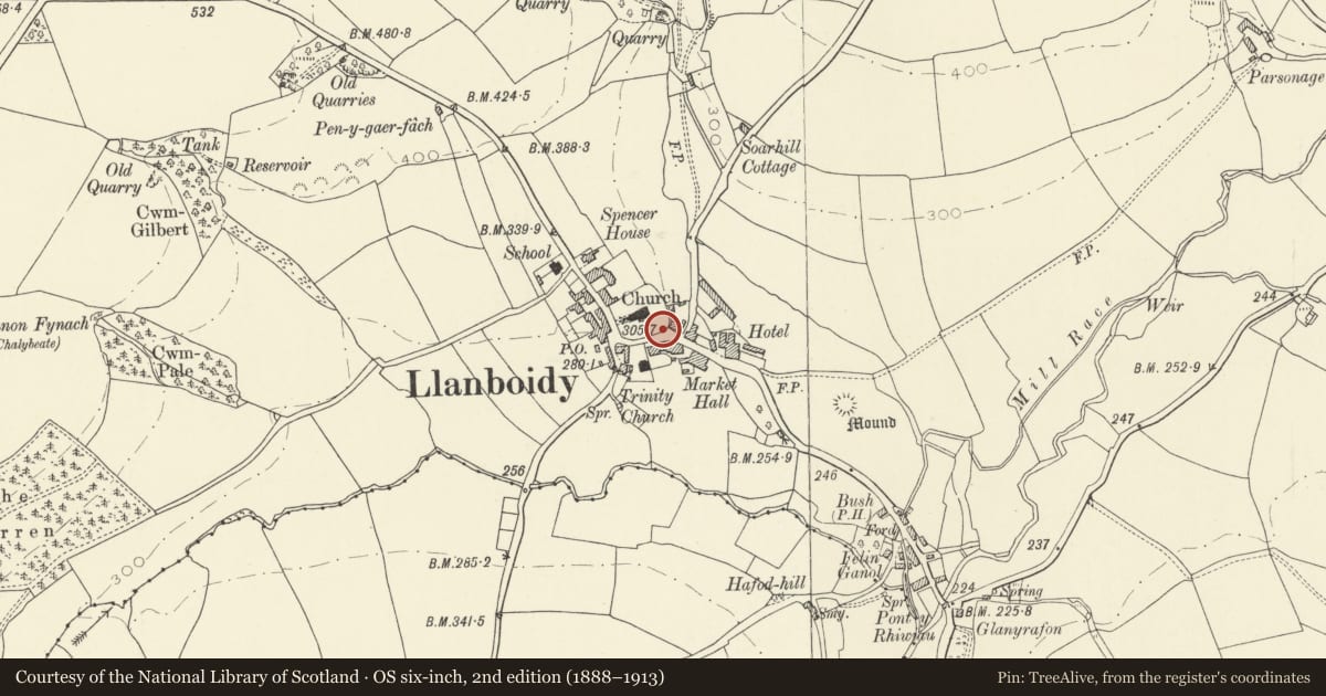 Ordnance Survey six-inch map, 2nd edition (1888–1913) covering the location of The War Memorial, Llanboidy, Carmarthenshire, with a pin at the register's coordinates