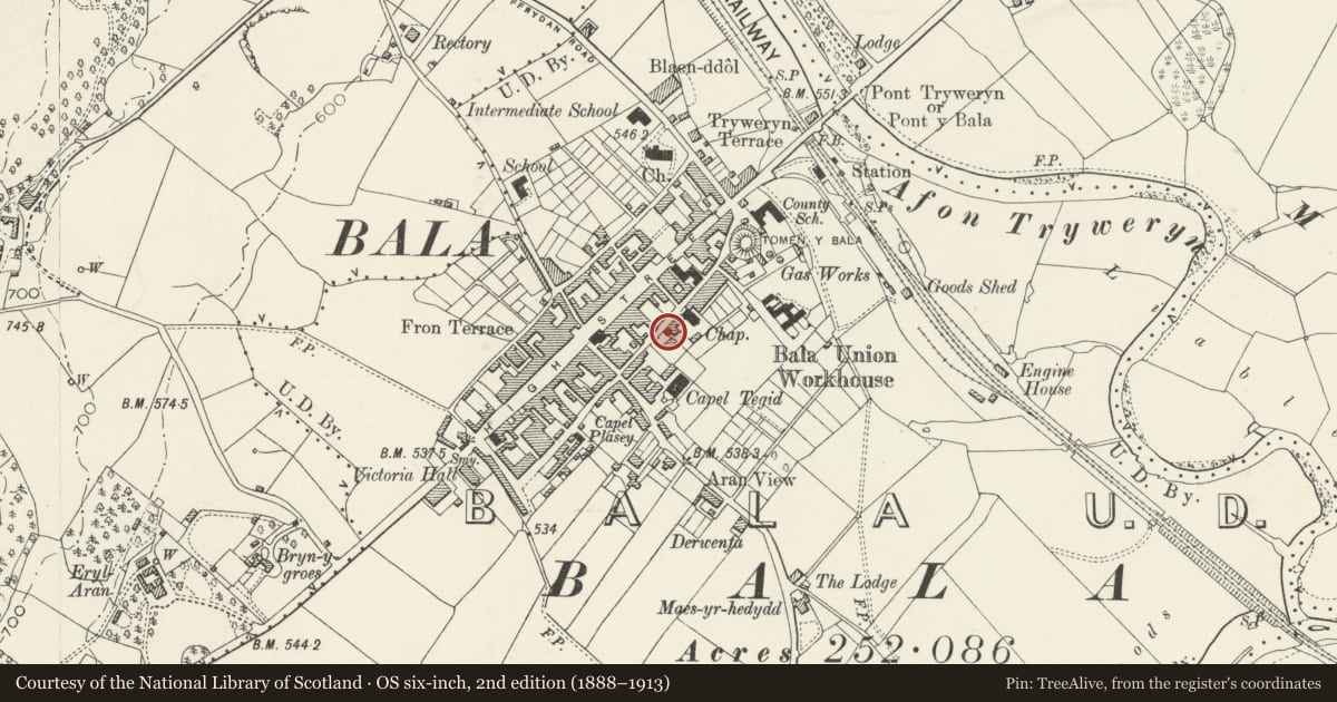 Ordnance Survey six-inch map, 2nd edition (1888–1913) covering the location of 52 Mount Street, Bala, Gwynedd, with a pin at the register's coordinates