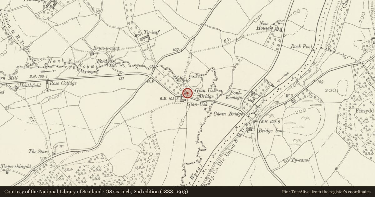 Ordnance Survey six-inch map, 2nd edition (1888–1913) covering the location of Glanusk Farmhouse, Goetre Fawr, Monmouthshire, with a pin at the register's coordinates