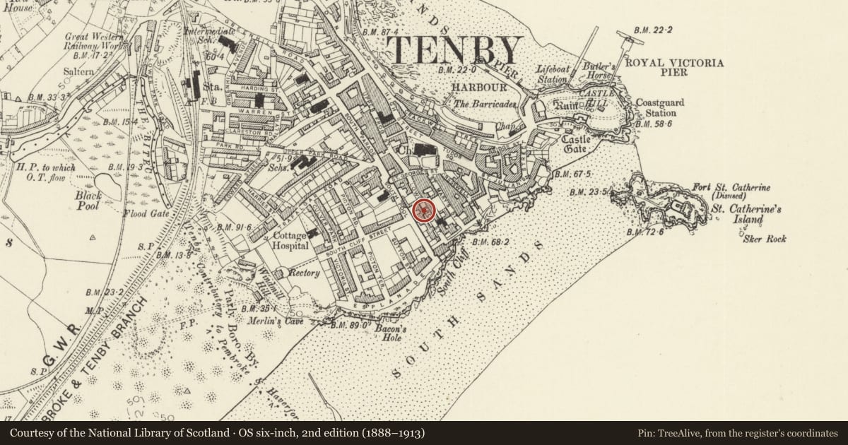 Ordnance Survey six-inch map, 2nd edition (1888–1913) covering the location of Gumfreston Cottage, Tenby, Pembrokeshire, with a pin at the register's coordinates
