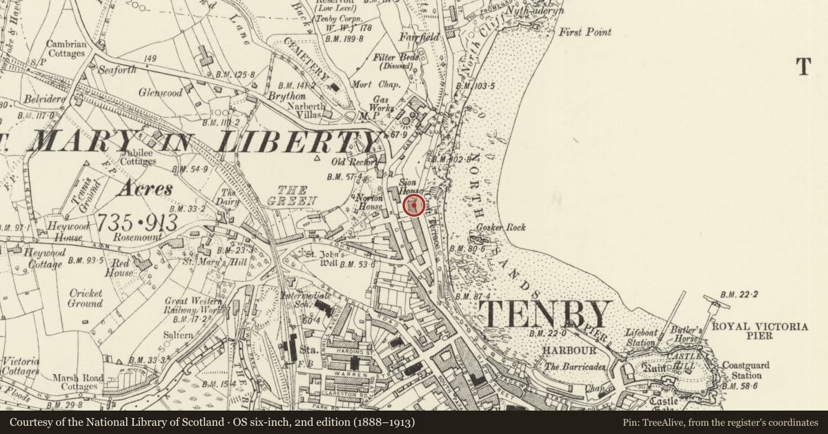 Ordnance Survey six-inch map, 2nd edition (1888–1913) covering the location of 10 The Croft, Tenby, Pembrokeshire, with a pin at the register's coordinates