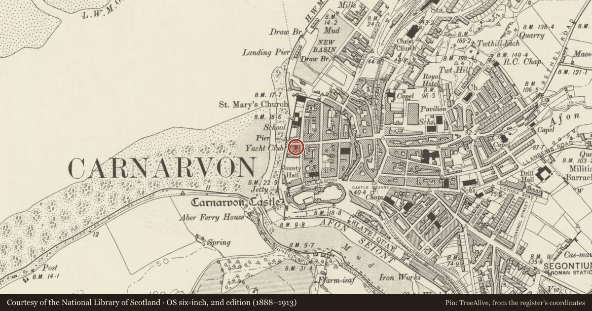 Ordnance Survey six-inch map, 2nd edition (1888–1913) covering the location of House at rear of Plas Porth yr Aur (2 High Street), Caernarfon, Gwynedd, with a pin at the register's coordinates