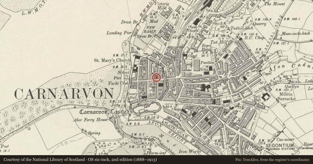 Ordnance Survey six-inch map, 2nd edition (1888–1913) covering the location of 27 High Street, Caernarfon, Gwynedd, with a pin at the register's coordinates