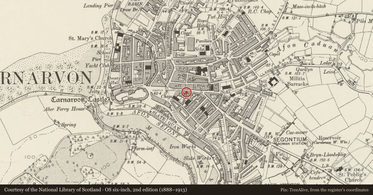 Ordnance Survey six-inch map, 2nd edition (1888–1913) covering the location of Roberts & Owen Jewellers, Caernarfon, Gwynedd, with a pin at the register's coordinates