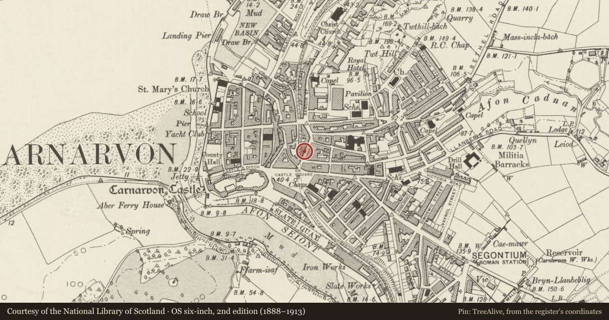 Ordnance Survey six-inch map, 2nd edition (1888–1913) covering the location of 11-15 Bridge Street, Caernarfon, Gwynedd, with a pin at the register's coordinates