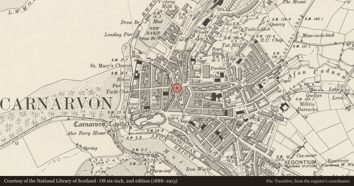 Ordnance Survey six-inch map, 2nd edition (1888–1913) covering the location of 6 Eastgate Street, Caernarfon, Gwynedd, with a pin at the register's coordinates