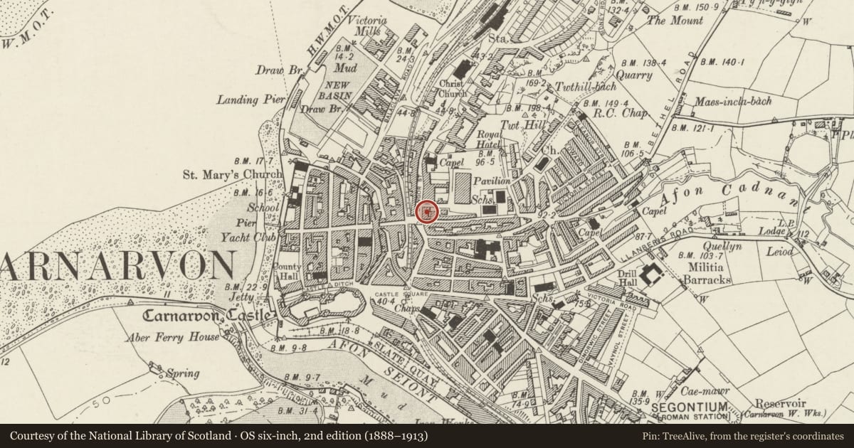 Ordnance Survey six-inch map, 2nd edition (1888–1913) covering the location of 6 Bangor Street, Caernarfon, Gwynedd, with a pin at the register's coordinates