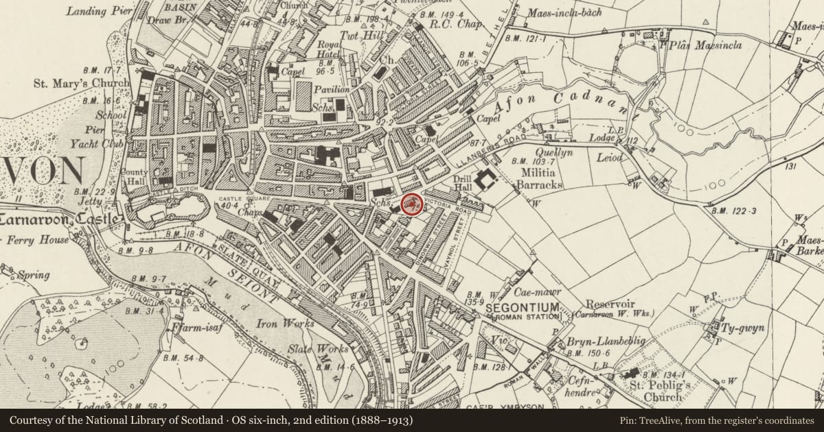 Ordnance Survey six-inch map, 2nd edition (1888–1913) covering the location of 6 Holywell Terrace, Caernarfon, Gwynedd, with a pin at the register's coordinates