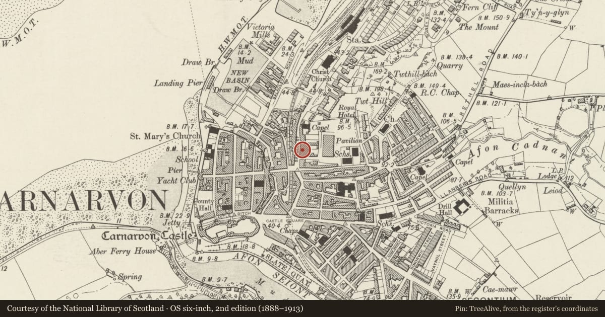 Ordnance Survey six-inch map, 2nd edition (1888–1913) covering the location of 20 Bangor Street, Caernarfon, Gwynedd, with a pin at the register's coordinates