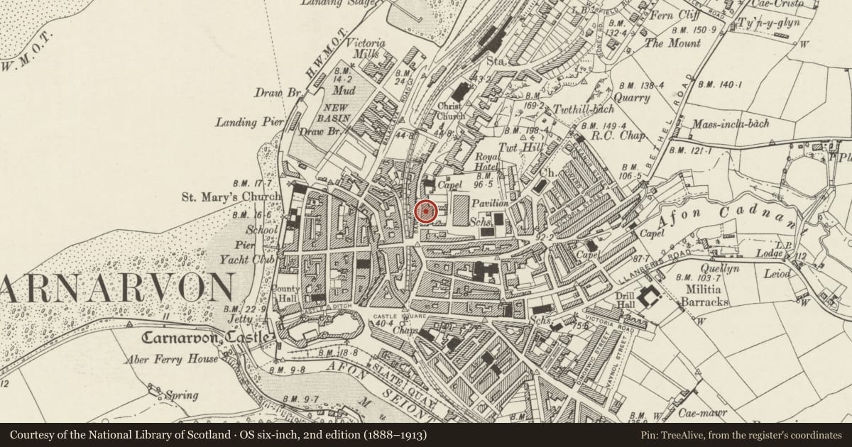 Ordnance Survey six-inch map, 2nd edition (1888–1913) covering the location of 24 Bangor Street, Caernarfon, Gwynedd, with a pin at the register's coordinates