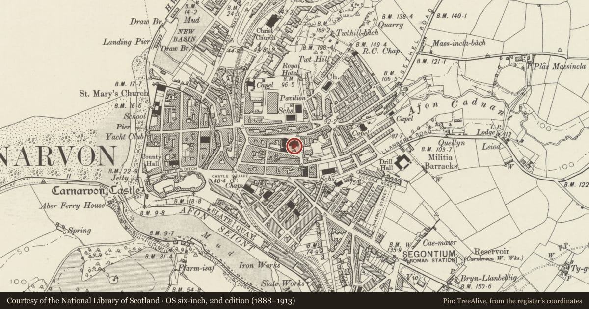 Ordnance Survey six-inch map, 2nd edition (1888–1913) covering the location of Caernarfon Youth and Community Centre, Gwynedd, with a pin at the register's coordinates