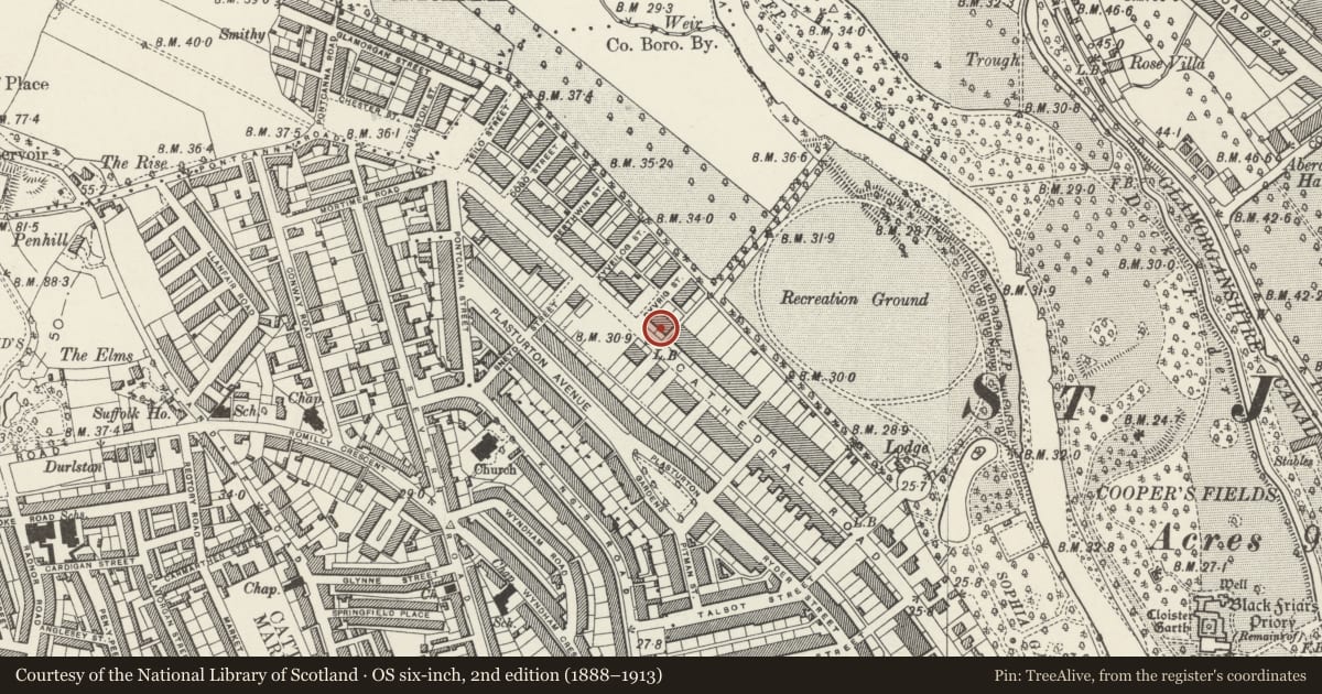 Ordnance Survey six-inch map, 2nd edition (1888–1913) covering the location of 112 Cathedral Road, Pontcanna, Cardiff, with a pin at the register's coordinates