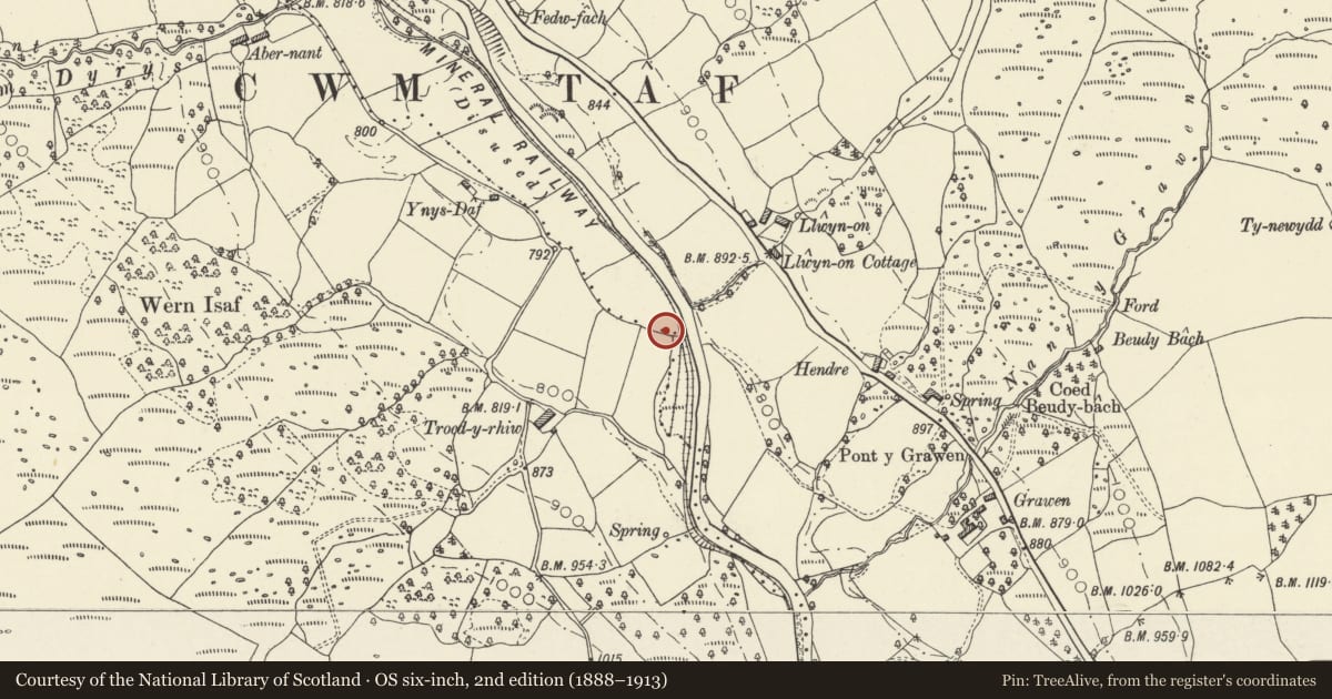 Ordnance Survey six-inch map, 2nd edition (1888–1913) covering the location of Llwyn-on Reservoir dam, including valve house and spillway (partly in Vaynor Community), Hirwaun, Rhondda Cynon Taff, with a pin at the register's coordinates