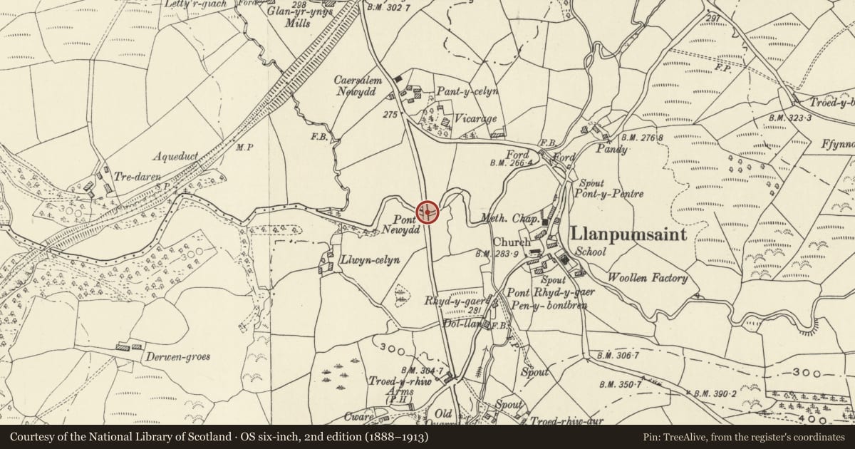 Ordnance Survey six-inch map, 2nd edition (1888–1913) covering the location of Pont Newydd, Llanpumsaint, Carmarthenshire, with a pin at the register's coordinates